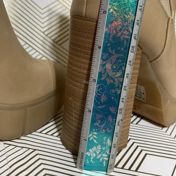 Soda booties solid heel - Picture 9 of 10